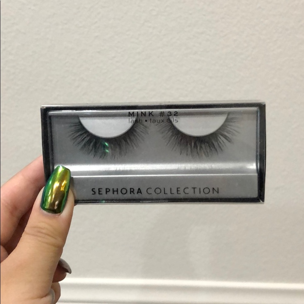 Sephora Lashes. FREE WITH ANY PURCHASE
